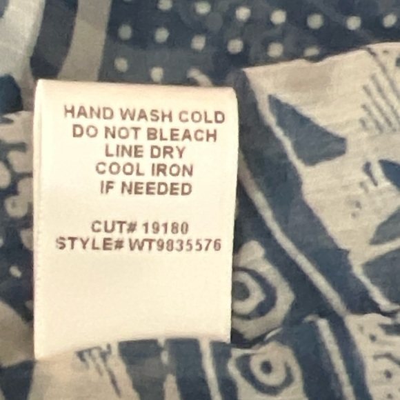 Willow & Clay Blue Cream Asymmetrical Blouse - Picture 5 of 5